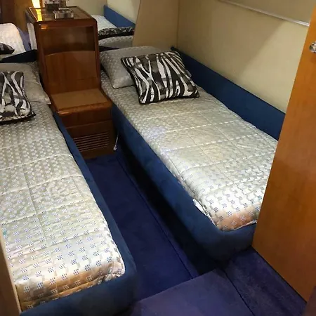 Botel Lune Bleu